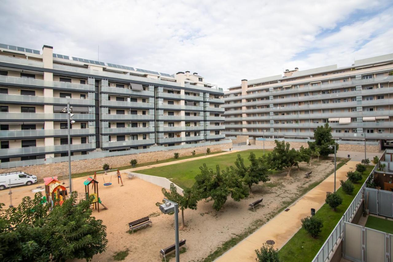 Tendency Apartments Forum Sant Adria de Besos Kültér fotó